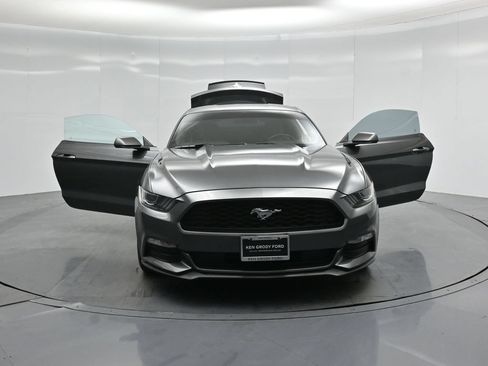 Certified 2017 Ford Mustang Coupe RWD image 27