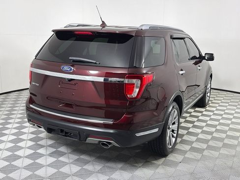 Used 2018 Ford Explorer Limited w/ Equipment Group 301A FWD image 5