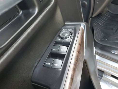 Used 2021 GMC Sierra 1500 Denali w/ Technology Package AWD/4WD image 18