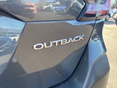 Used 2020 Subaru Outback Premium image 12