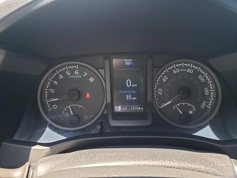 Used 2017 Toyota Tacoma TRD Off-Road w/ Tow Package (A/T) AWD/4WD image 25