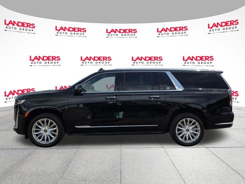 Used 2022 Cadillac Escalade ESV Premium Luxury AWD/4WD image 6