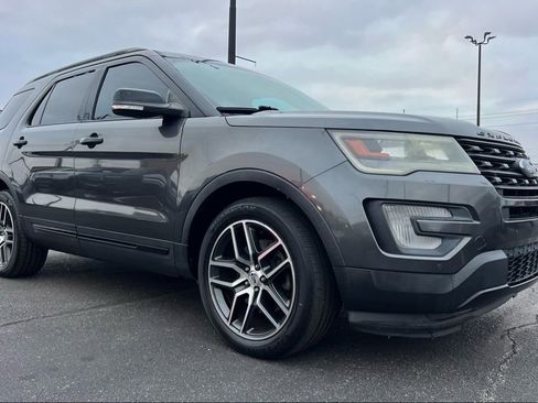 Used 2017 Ford Explorer Sport w/ Equipment Group 401A image 10