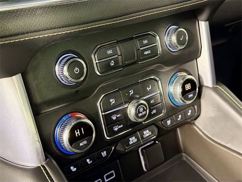 Used 2021 GMC Yukon SLT image 15