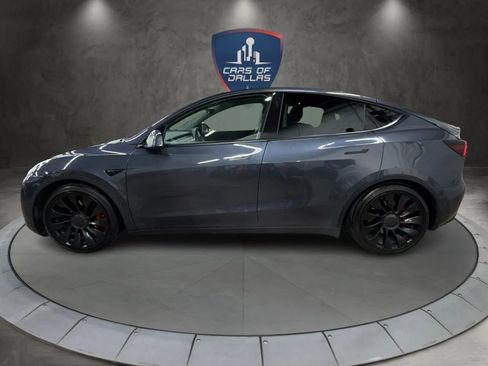 Used 2022 Tesla Model Y Performance image 2