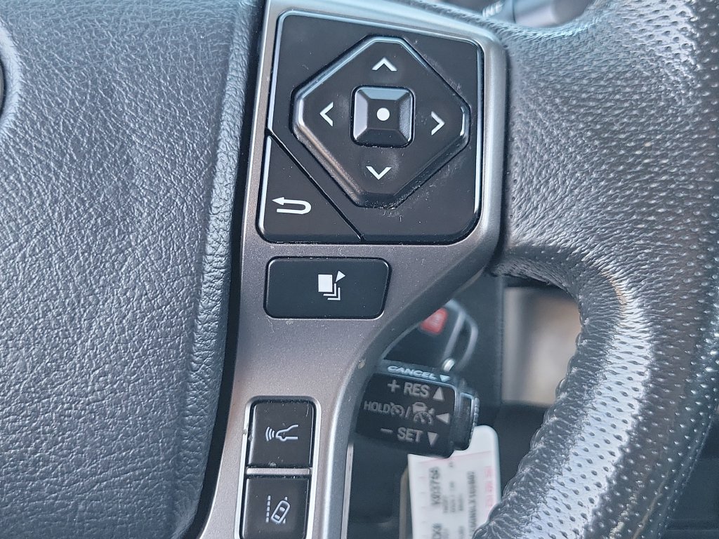 Used 2020 Toyota Tacoma SR5 RWD image 6