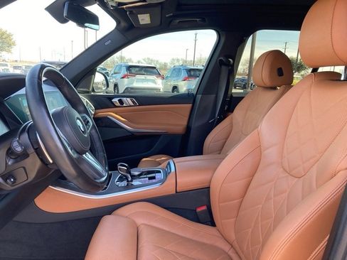 Used 2023 BMW X5 xDrive40i w/ M Sport Package image 10