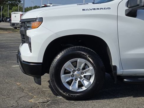 Used 2025 Chevrolet Silverado 1500 W/T w/ WT Value Package RWD image 9