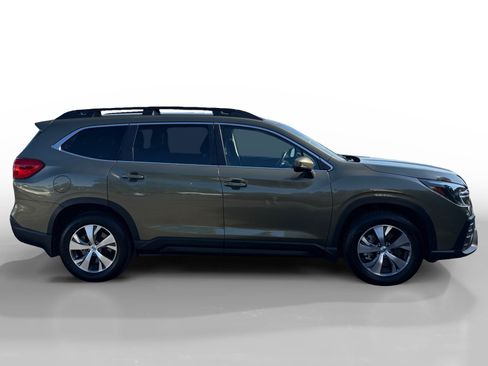 Used 2023 Subaru Ascent Premium w/ Convenience Package AWD/4WD image 6