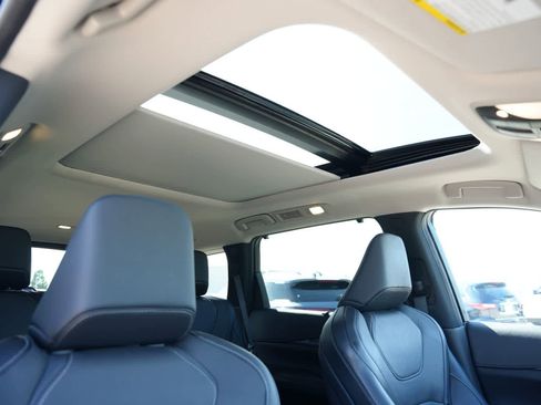 Certified 2024 INFINITI QX60 Luxe w/ Performance Audio Package FWD image 23