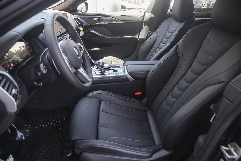 Used 2026 BMW 840i w/ M Sport Professional Package RWD image 14