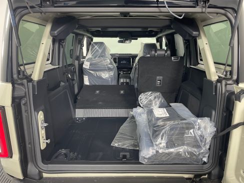 New 2026 Ford Bronco Badlands w/ Wildtrak Package AWD/4WD image 14
