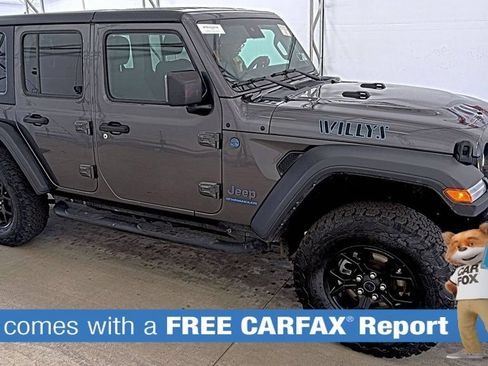 Used 2024 Jeep Wrangler Unlimited AWD/4WD image 2