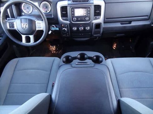 Used 2022 RAM 1500 Classic SLT image 10