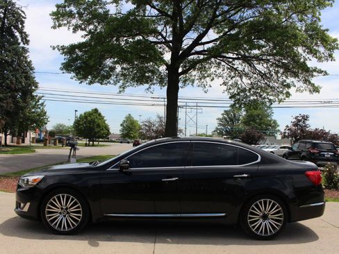 Used 2014 Kia Cadenza Premium w/ Technology Package FWD image 6