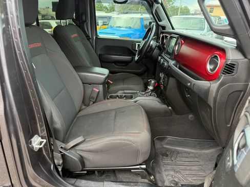 Used 2020 Jeep Gladiator Rubicon AWD/4WD image 12