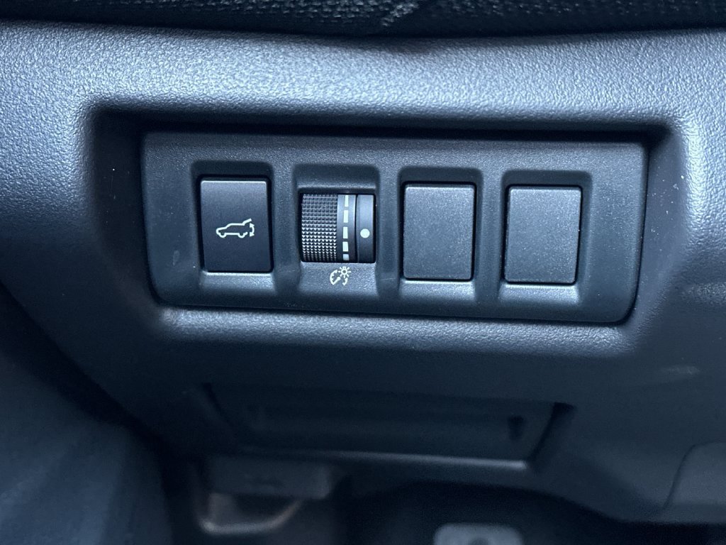 Used 2026 Subaru Outback Limited AWD/4WD image 35