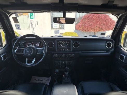 Used 2020 Jeep Wrangler Unlimited Sahara AWD/4WD image 19