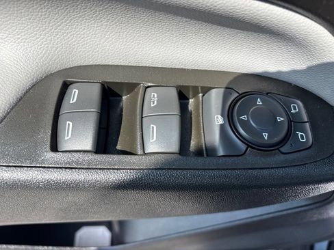 Used 2023 Chevrolet Equinox LS w/ LPO, Cargo Package FWD image 18