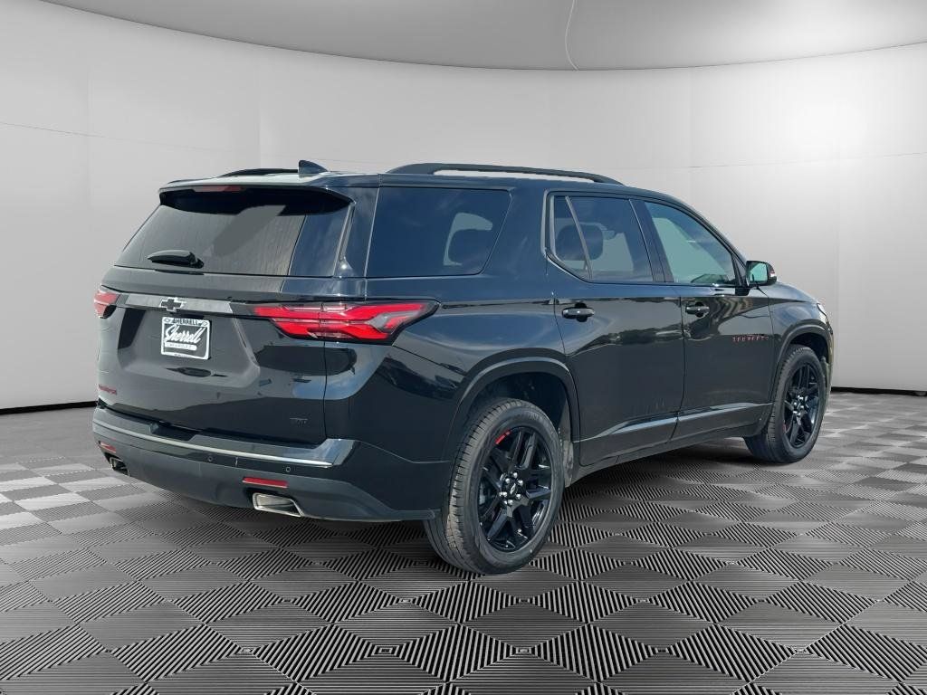 Used 2023 Chevrolet Traverse Premier w/ Redline Edition AWD/4WD image 4