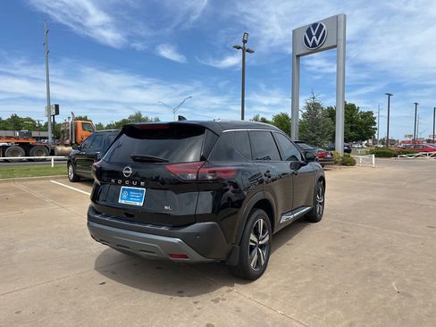 Used 2023 Nissan Rogue SL w/ SL Premium Package FWD image 5