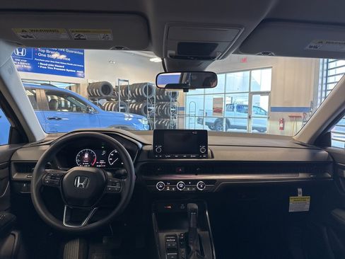 New 2025 Honda CR-V LX image 9