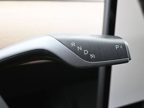 Used 2023 Tesla Model 3 Standard Range RWD image 19