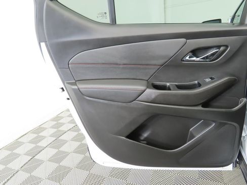 Used 2023 Chevrolet Traverse RS w/ LPO, Roadside Safety Package image 27