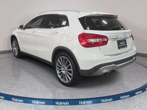 Used 2018 Mercedes-Benz GLA 250 image 8