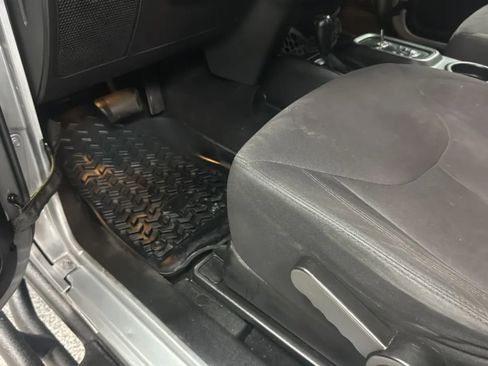 Used 2014 Jeep Wrangler Sport AWD/4WD image 21