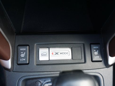 Used 2017 Subaru Forester 2.5i Touring AWD/4WD image 29