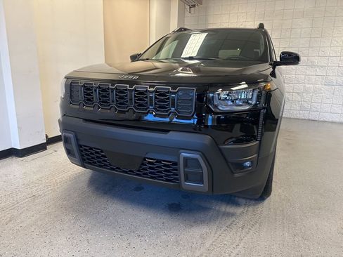 New 2026 Jeep Cherokee Limited image 12