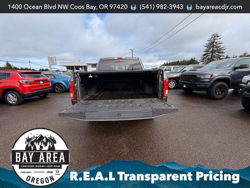 Used 2017 Ford F150 XLT w/ Equipment Group 302A Luxury AWD/4WD image 7