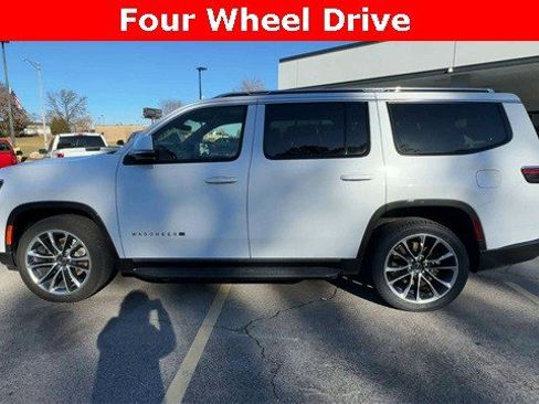 Used 2022 Jeep Wagoneer Series II w/ Premium Group I image 6