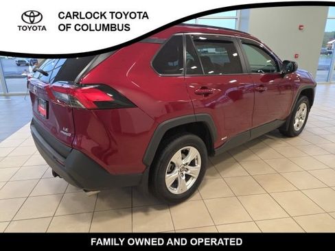 Used 2021 Toyota RAV4 LE AWD/4WD image 8