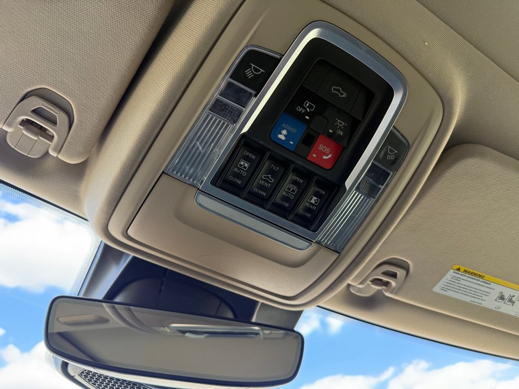 Used 2021 RAM 1500 Laramie w/ Laramie Southwest Edition AWD/4WD image 39