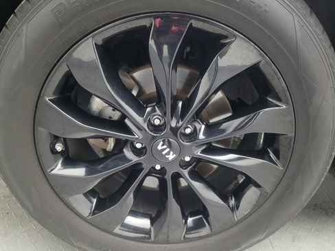 Used 2020 Kia Sorento S FWD image 31