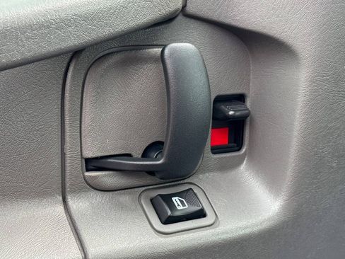 Used 2014 Chevrolet Express 2500 LS RWD image 21