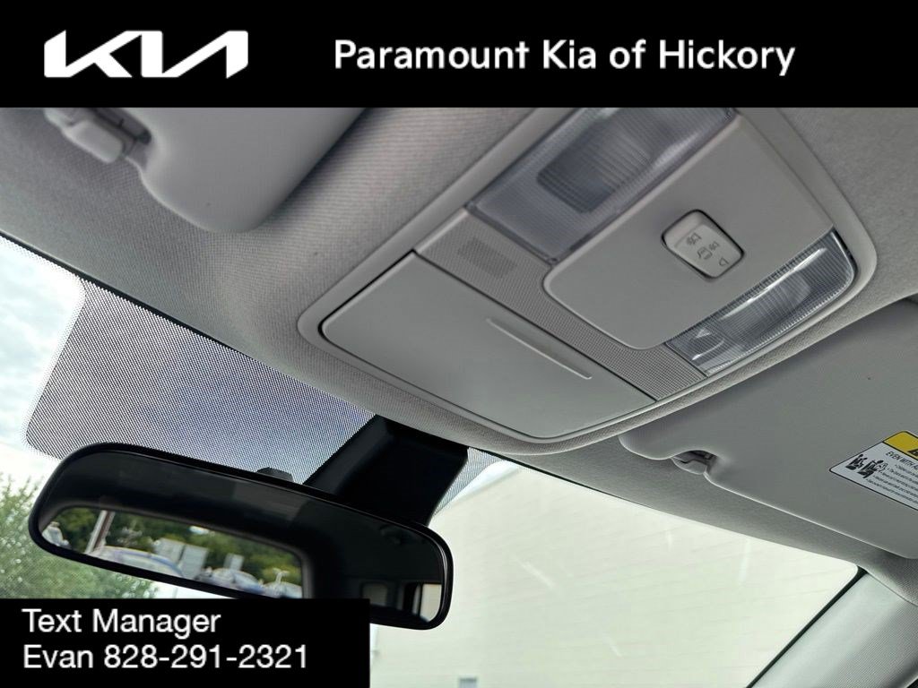 Used 2023 Kia Soul LX w/ Option Group 015 FWD image 27