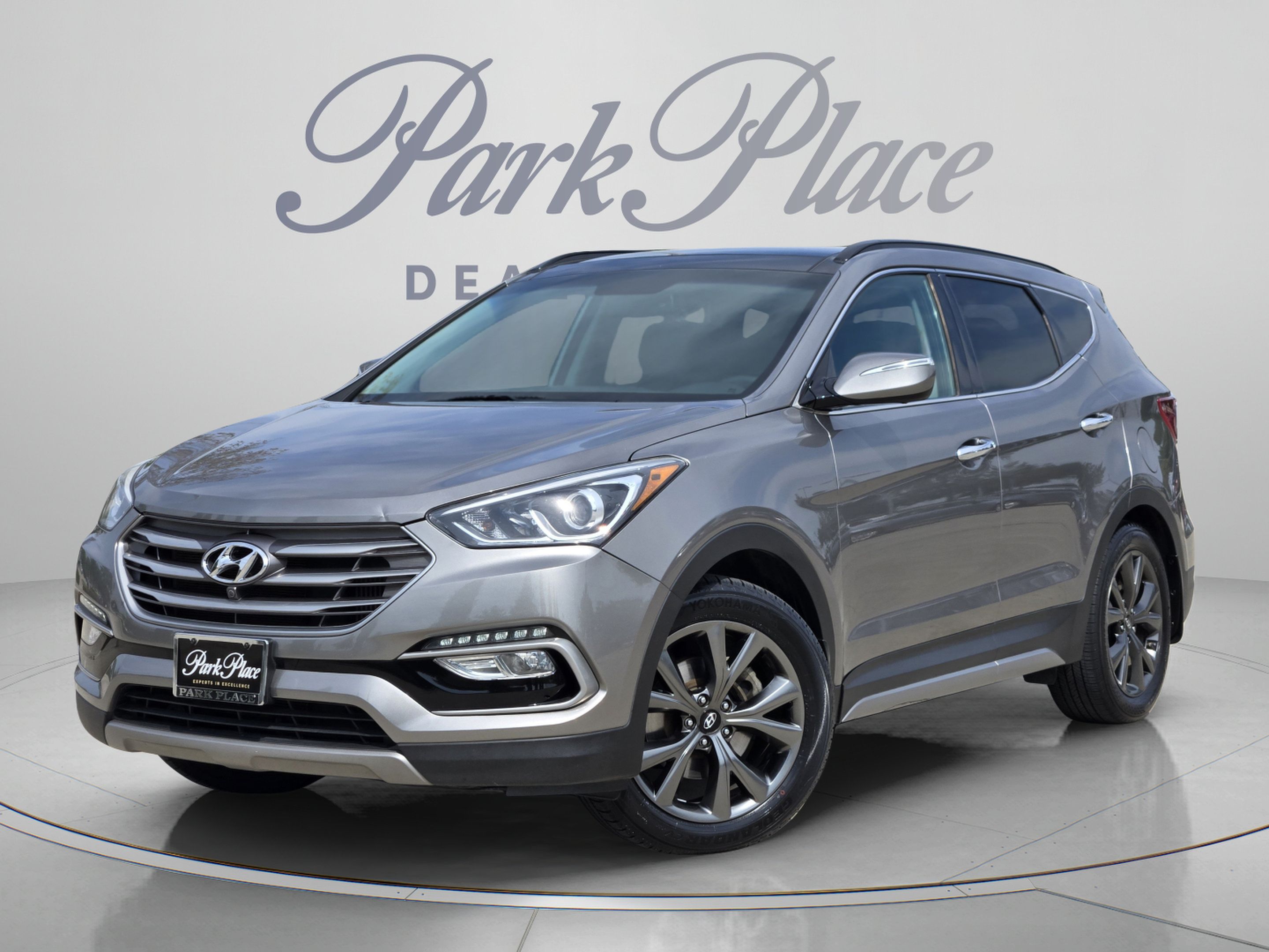 Used 2017 Hyundai Santa Fe Sport FWD image 1