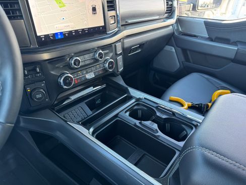 New 2024 Ford F450 Lariat image 24