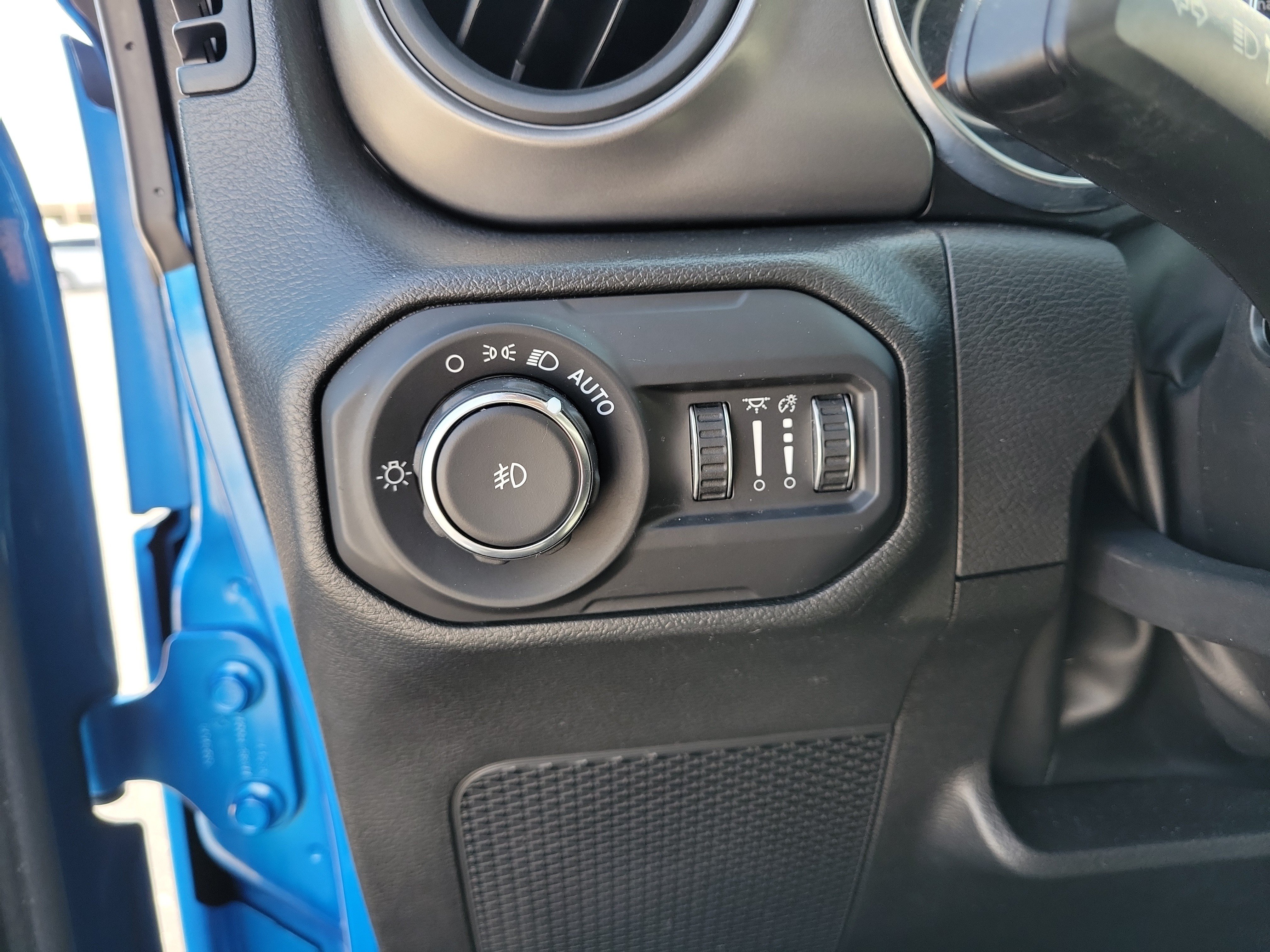 Used 2022 Jeep Wrangler Unlimited Sport AWD/4WD image 22