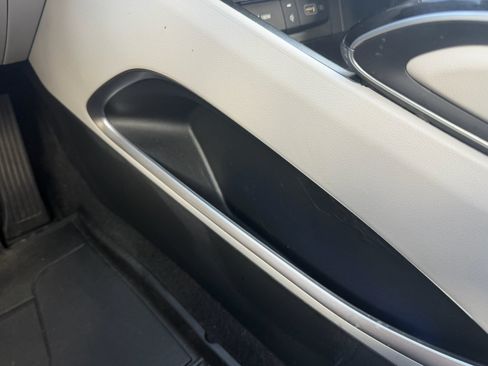 Used 2024 Hyundai Tucson Limited AWD/4WD image 25
