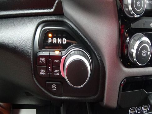 Certified 2025 RAM 1500 Big Horn AWD/4WD image 29