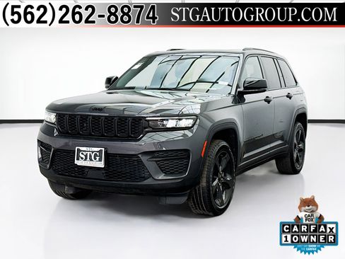 Used 2023 Jeep Grand Cherokee Altitude AWD/4WD image 1
