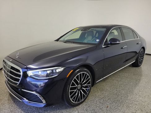 Used 2022 Mercedes-Benz S 580 4MATIC Sedan image 2
