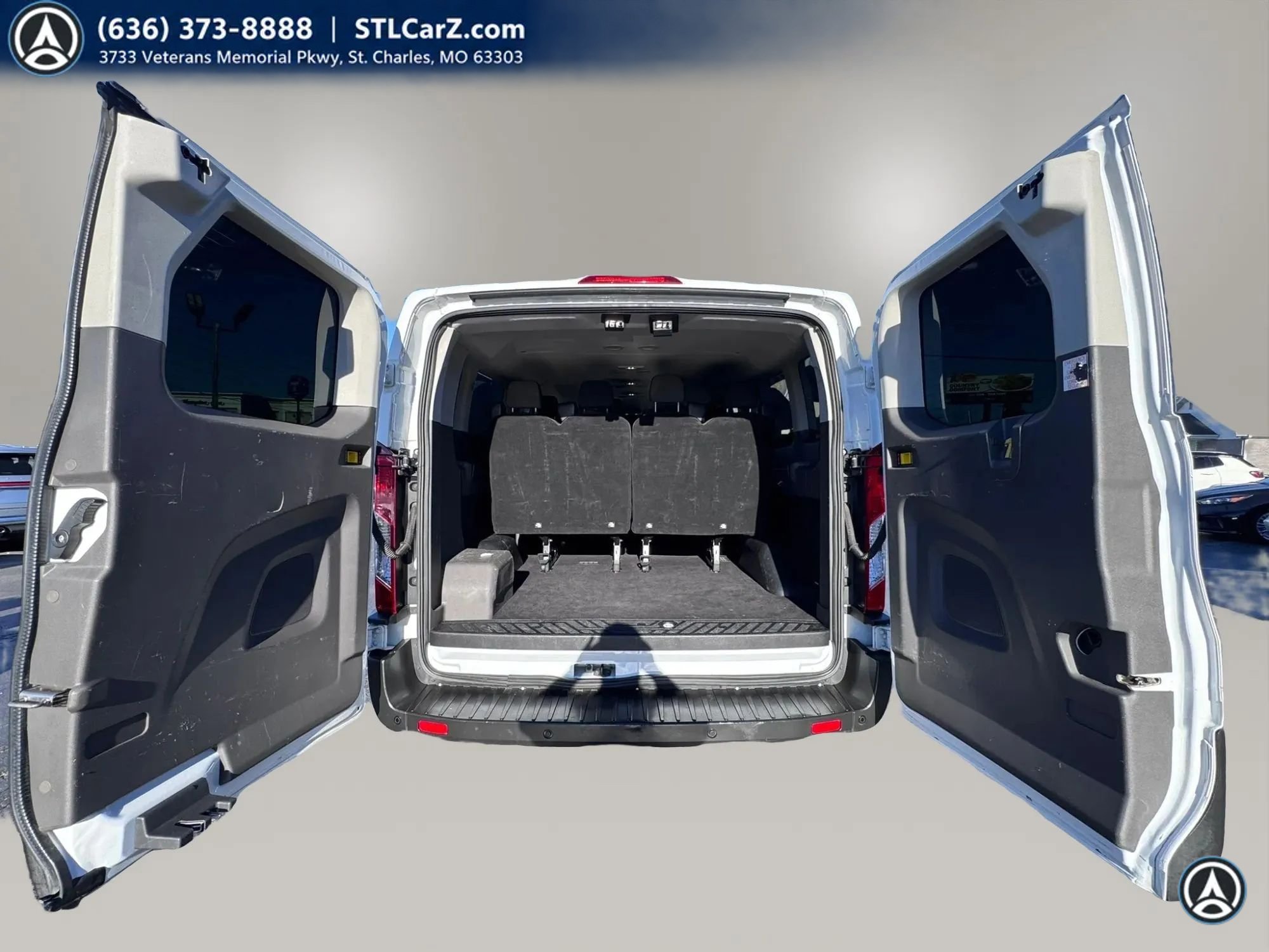 Used 2021 Ford Transit 350 XLT RWD image 11