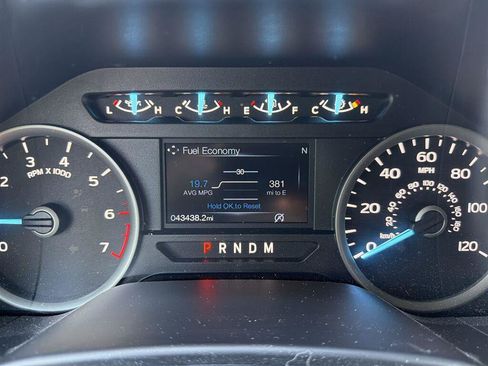 Used 2018 Ford F150 XLT w/ Equipment Group 302A Luxury AWD/4WD image 13