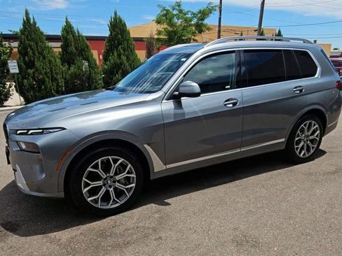 Used 2023 BMW X7 xDrive40i image 4