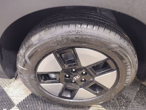 New 2026 Hyundai Santa Fe SE image 5